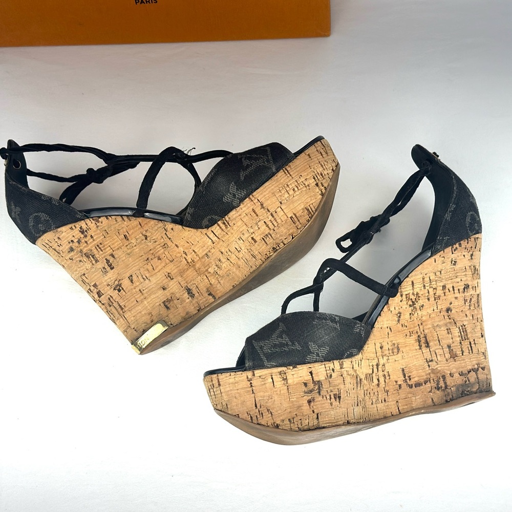 ❌SOLDX 💎Louis Vuitton Black Denim Wedges - Picture 9 of 16